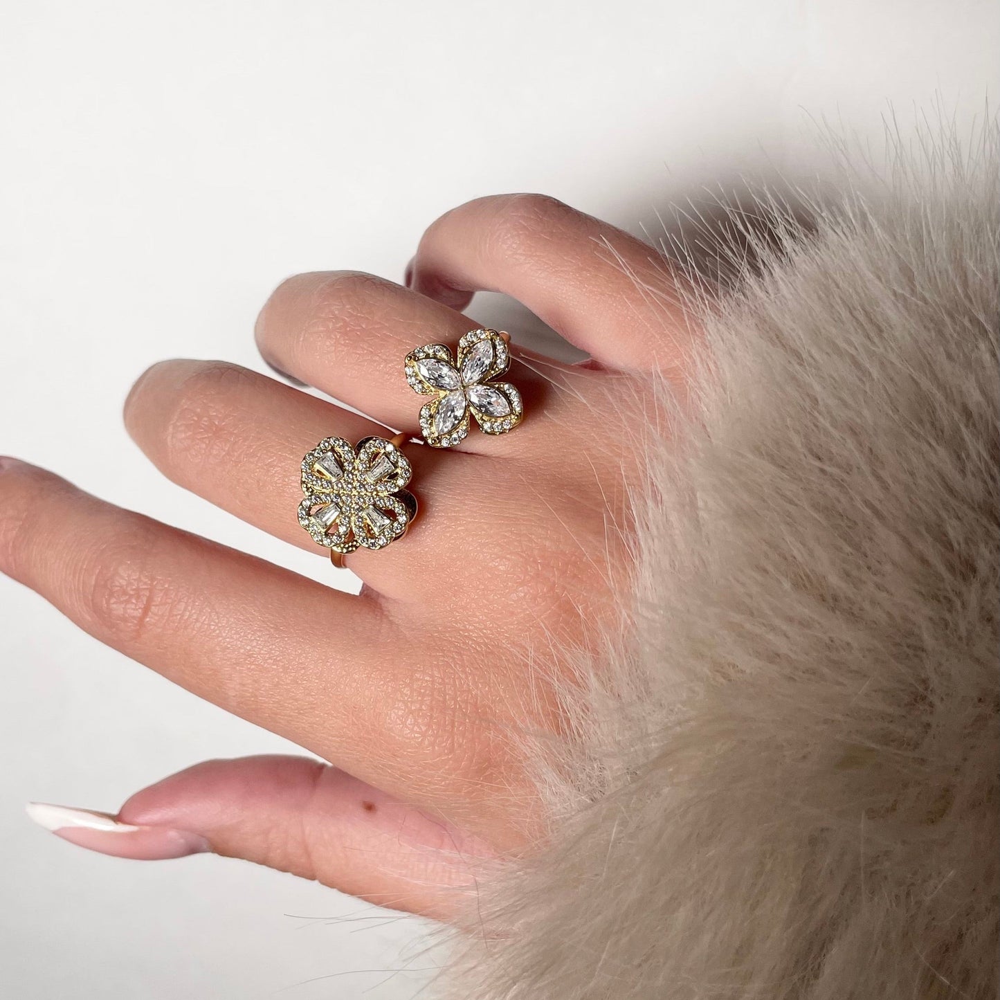 Bague anti stress rotatif trèfle acier tendance femme