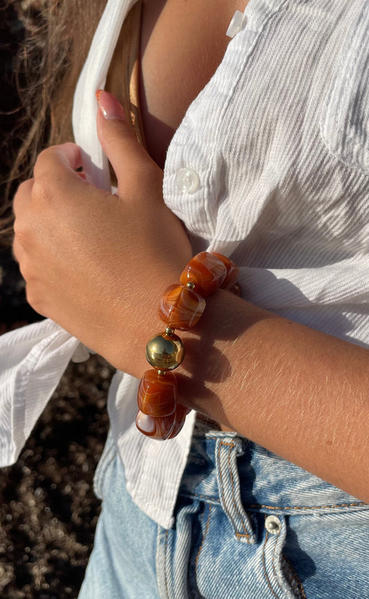 Bracelet en résine couleur marron caramel pour femme