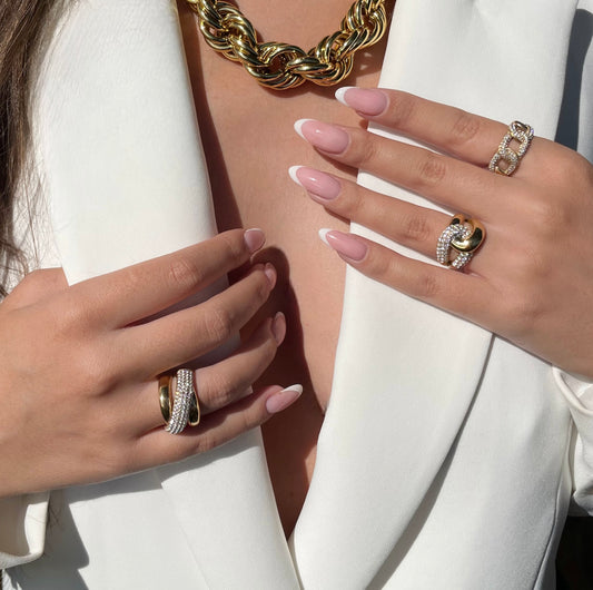 Bague prestige en acier doré élégante chic et tendance pour femme 