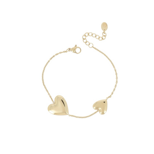 Bracelet fin en acier inoxydable doré, orné de deux pendentifs en forme de cœur lisses et brillants avec effet miroir, bijou ajustable résistant à l’eau.