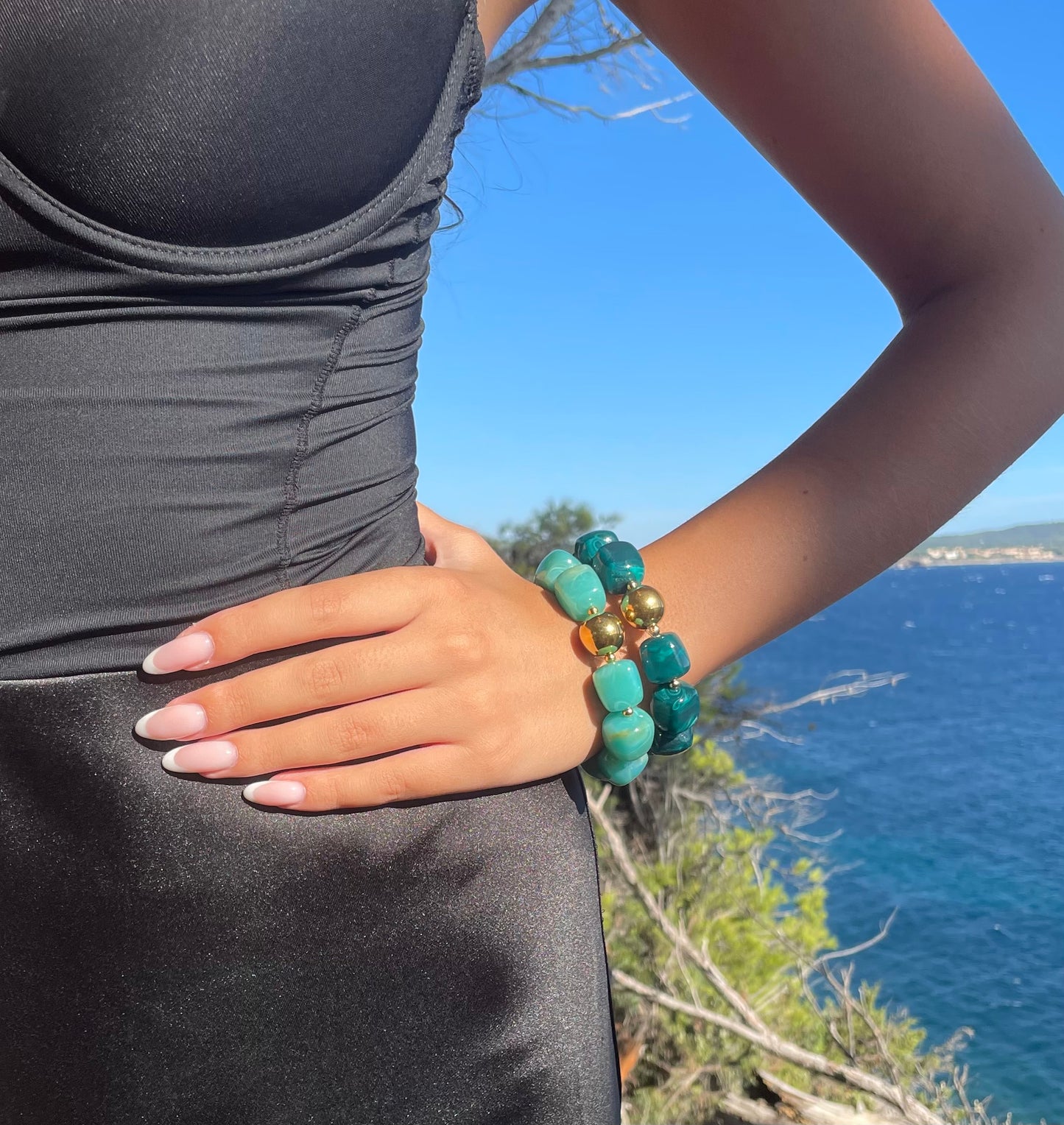 Bracelet en résine turquoise tendance pour femme 