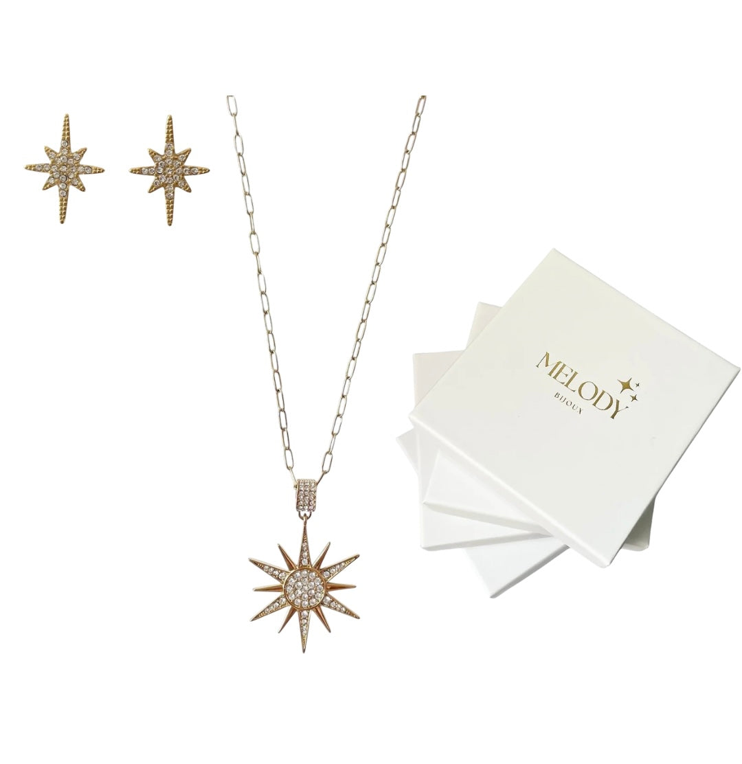 Coffret de Noël édition limitée Melody Bijoux avec sautoir Stella, boucles d’oreilles Stella et boîte cadeau.