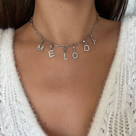 Collier personnalisé à charms breloques et lettres argenté tendance pour femme 
