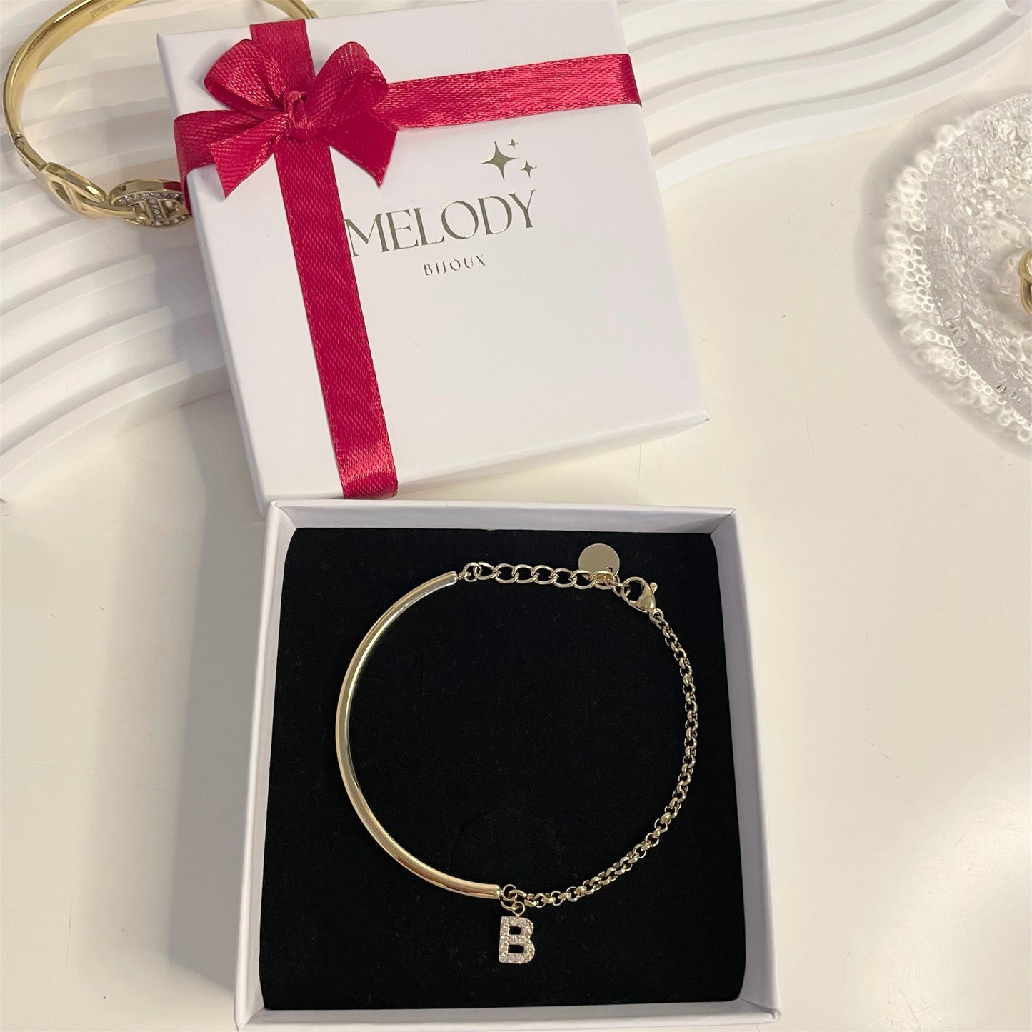 Idée cadeau saint Valentin coffret bijoux personnalisable en acier 