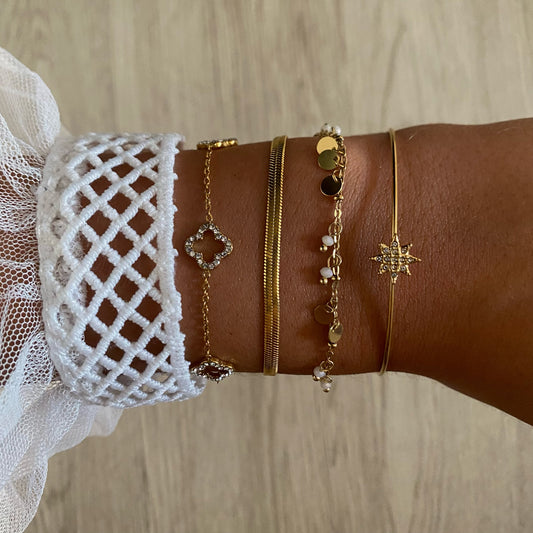 Jonc fin étoile strass en acier inoxydable doré ajustable pour femme