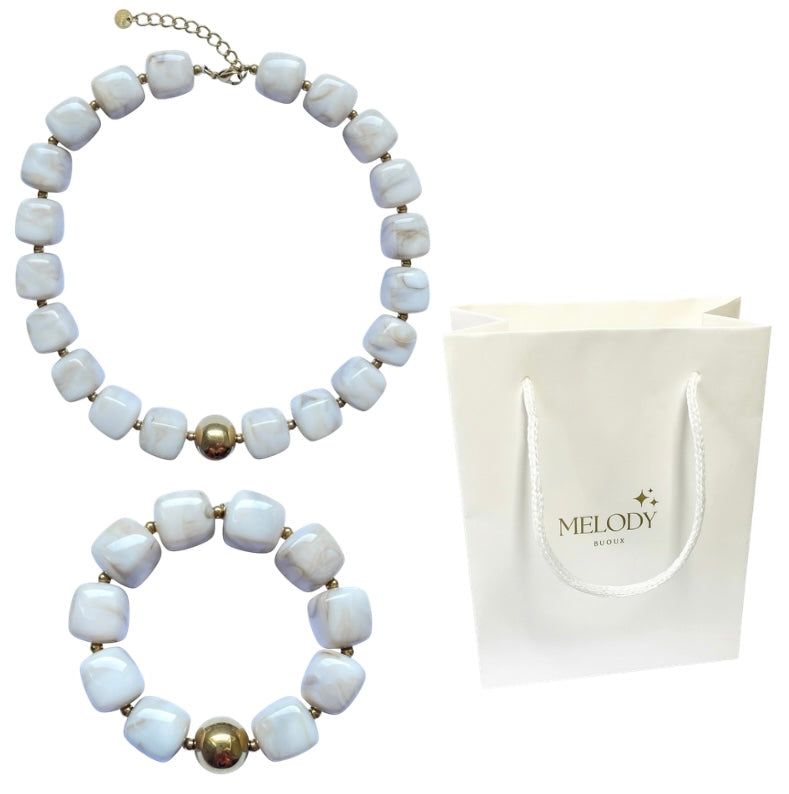 Parure bijoux en résine blanche tendance effet marbré femme